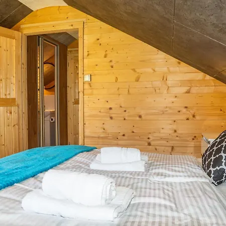 Holiday Home Small Vegas- Jacuzzi And Garten For Exclusive Use Kołczewo Zewnętrze zdjęcie