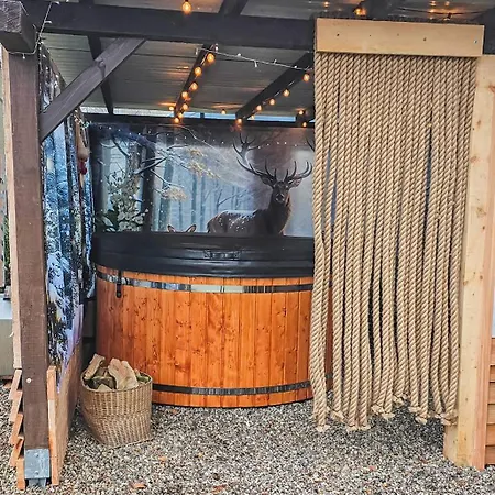 Holiday Home Small Vegas- Jacuzzi And Garten For Exclusive Use Kołczewo Zewnętrze zdjęcie