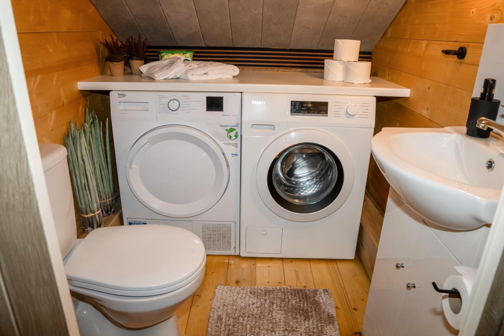 Holiday home Small Vegas- Jacuzzi And Garten For Exclusive Use